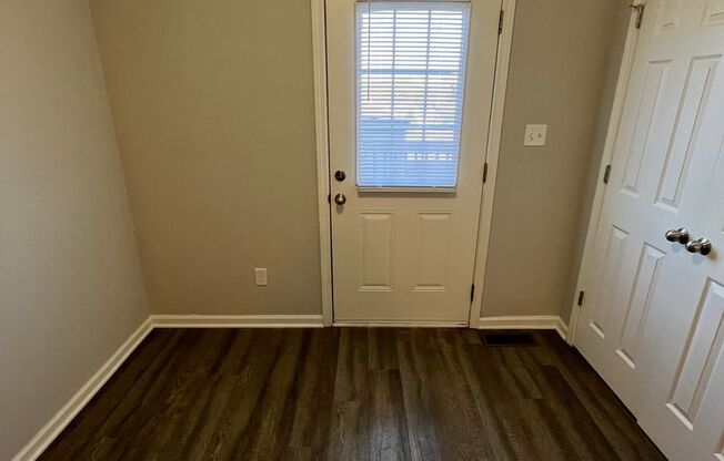 2 beds, 2 baths, $900, Unit 374E