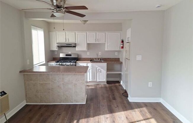 Top-Floor 2-Bedroom Condo in Southwest DC – Remodeled & Move-In Ready