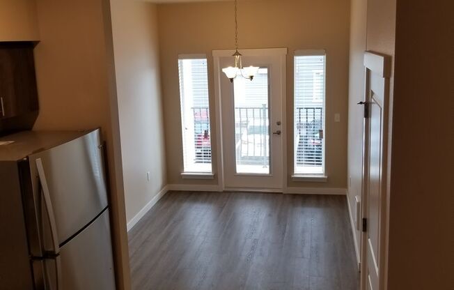 2 beds, 2.5 baths, $2,345, Unit 4854-102