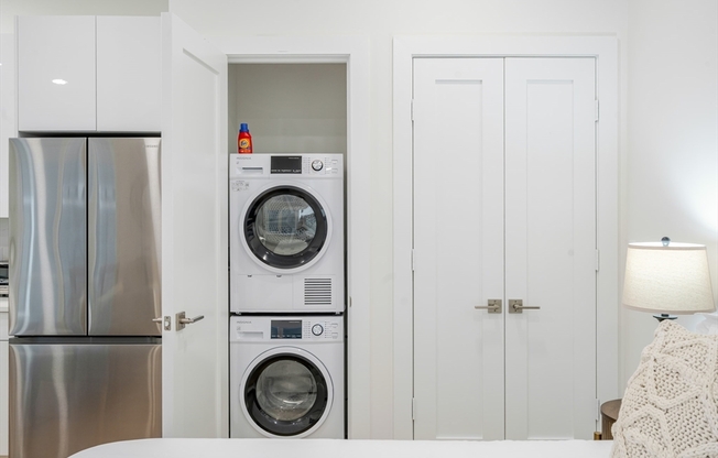 Studio, 1 bath, 450 sqft, $4,500, Unit 404FURNISHE