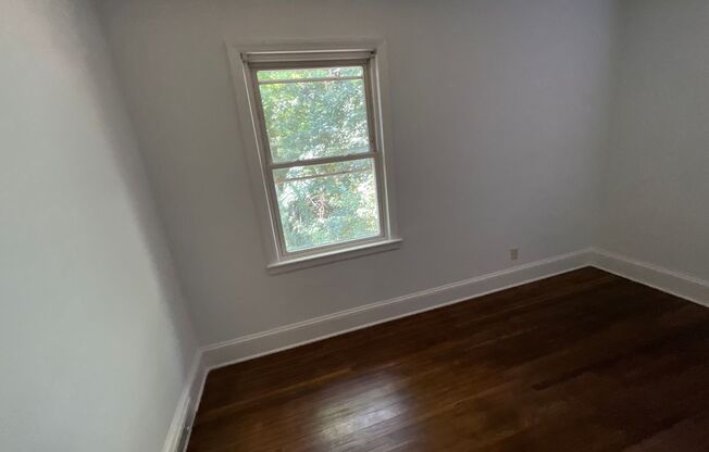 3 beds, 1 bath, $1,695