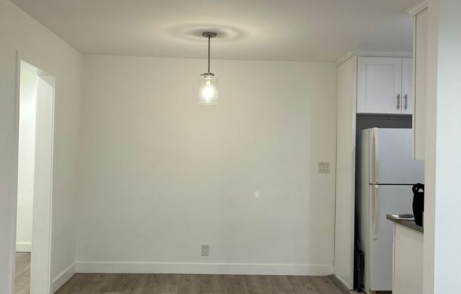 2 beds, 1 bath, 1,150 sqft, $2,350, Unit Unit 4