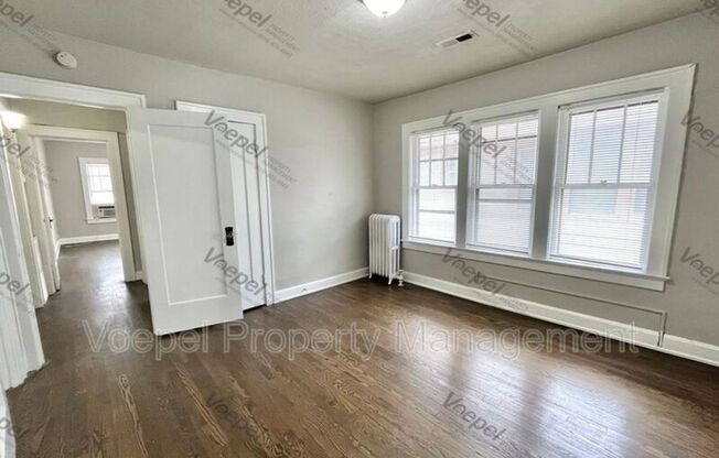 2 beds, 1 bath, 1,300 sqft, $1,200, Unit 5303 Charlotte St. Unit 2