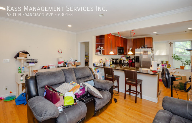 6301 N FRANCISCO AVE