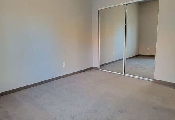 1 bed, 1 bath, 729 sqft, $1,275, Unit 107