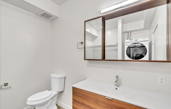 2 beds, 2 baths, 803 sqft, $2,995, Unit 215