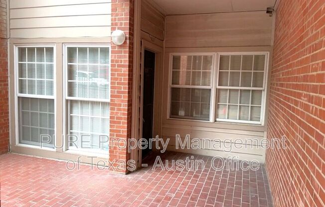 3200 Duval St #104