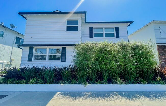 1250 Manhattan Beach Blvd