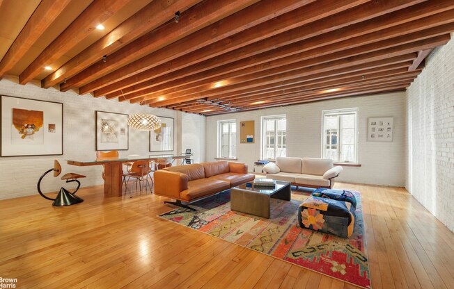 104 CHARLTON ST
