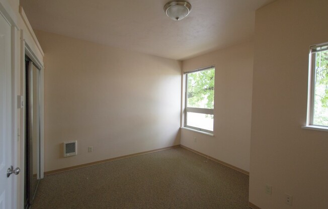 4 beds, 2.5 baths, 1,502 sqft, $3,380, Unit 04