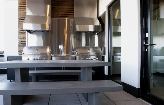 outdoor kitchen BBQ at Skylark, Savannah, GA