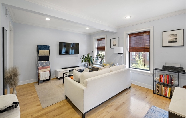 36 WORCESTER SQ