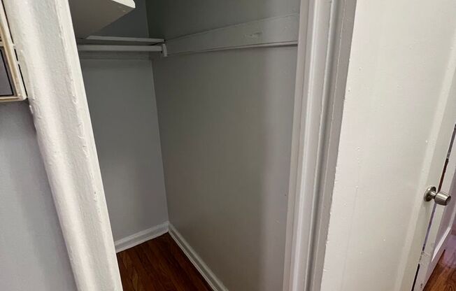 1 bed, 1 bath, 800 sqft, $1,525, Unit 415 12-G
