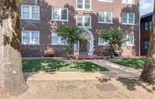 Studio, 1 bath, 675 sqft, $875, Unit 11
