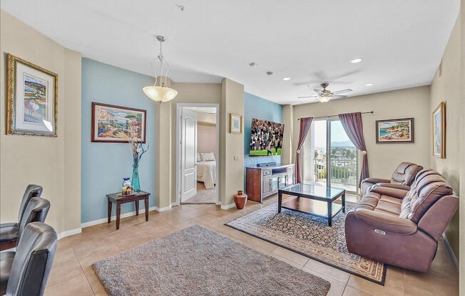 2 beds, 2 baths, $2,095