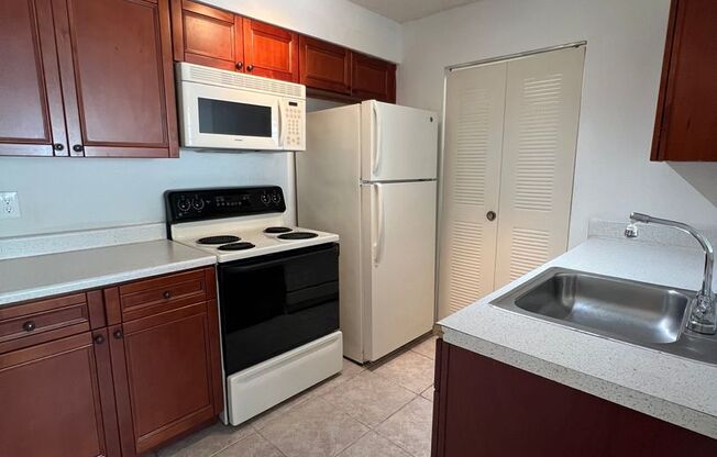 1 BEDROOM 1 BATHROOM AVAILABLE FOR RENT (METROWEST) 32835