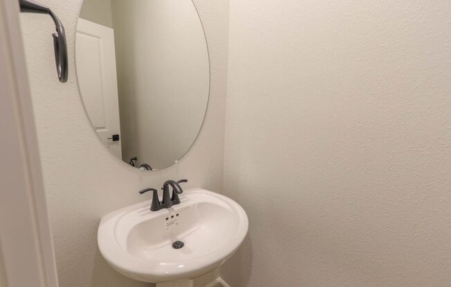 3 beds, 3.5 baths, $2,650