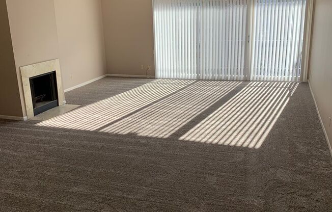 2 beds, 2 baths, 1,324 sqft, $1,289, Unit 042