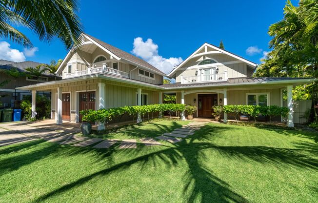 Stunning Fully-Furnished 3 Bedroom, 3.5 Bath Home With Pool and Spa on Quiet Beachside Lane Near Kailua Town, Available May 15, 2024 for 6 Months.