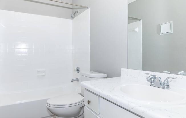 2 beds, 2 baths, 965 sqft, $1,225