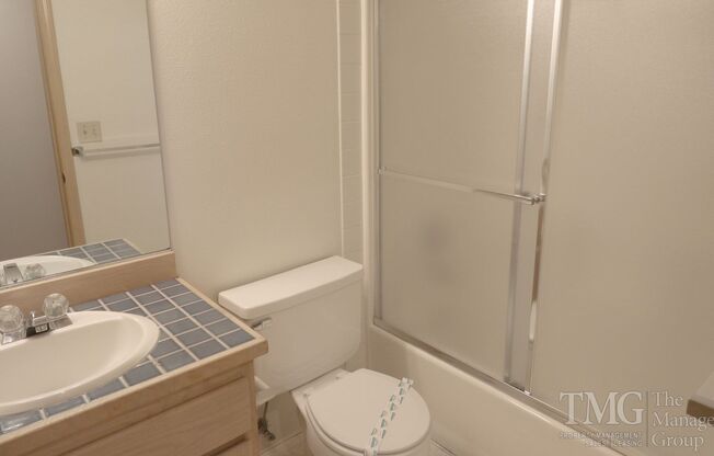 3 beds, 2.5 baths, 1,530 sqft, $2,295, Unit A