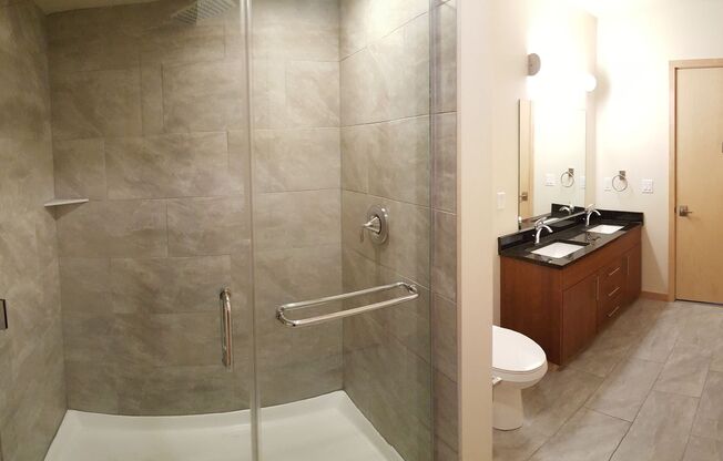 1 bed, 1 bath, 902 sqft, $1,800, Unit 207