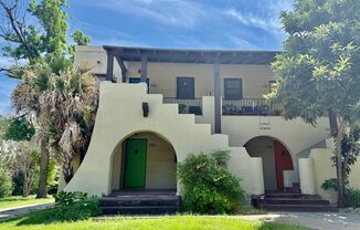810 W Craig Pl #103.