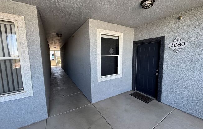 2 beds, 2 baths, $1,295, Unit UNIT 2080