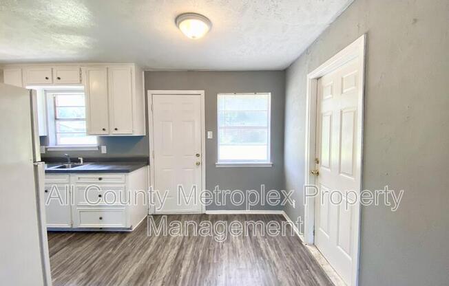 1010 CHERRYWOOD LN