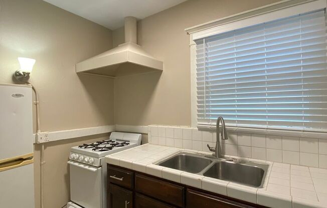 1 bed, 1 bath, 503 sqft, $1,795, Unit 241