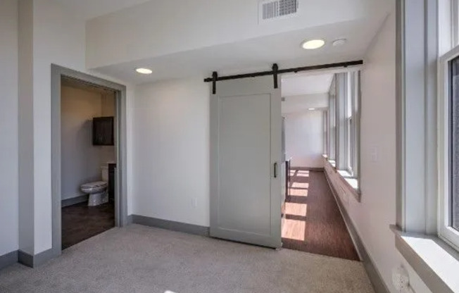 1 bed, 1 bath, 680 sqft, $995, Unit 201