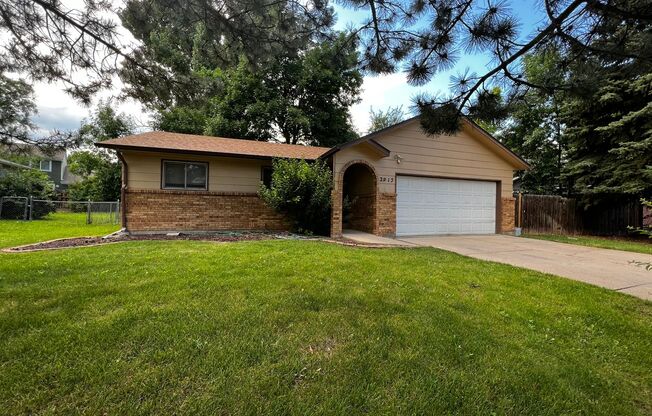 3 Bedroom 2 Bathroom Ranch Style Home!