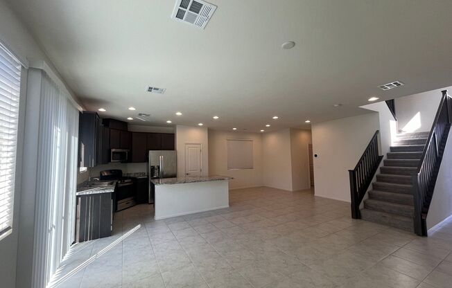Beautiful 4 Bedroom Plus Loft Home!