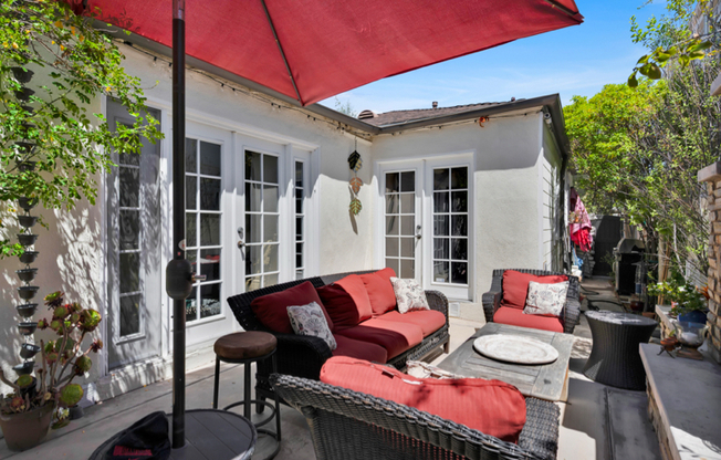 326 ARCADIA AVE