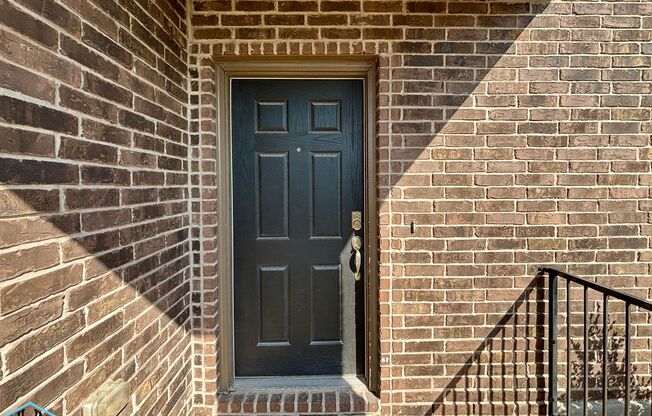 Gorgeous 4 bedroom, 3.5 bath home, minutes form IH-35 off Green Valley Rd. in Cibolo!