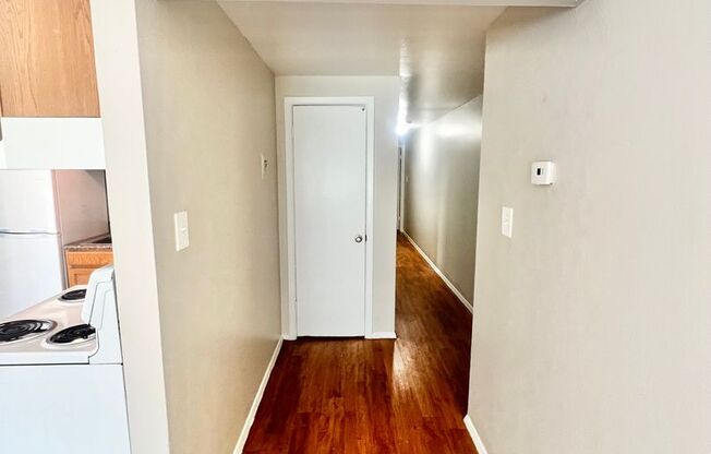 2 beds, 1 bath, $1,485