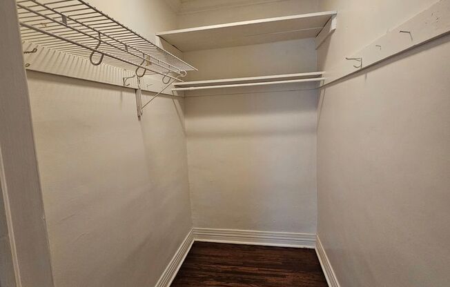 1 bed, 1 bath, 900 sqft, $1,200, Unit 1412-1