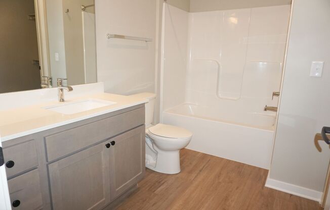 Studio, 1 bath, 580 sqft, $1,099, Unit 517