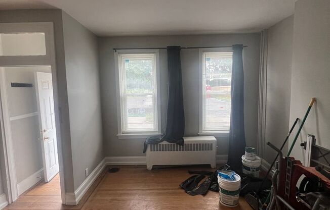 Bright 2-Bedroom with Spacious Bath & Private Outdoor Space