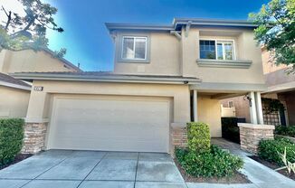 Beautiful 3B/3BA Home with Washer/Dryer & Attached Garage in Serra Mesa!