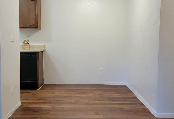 1 bed, 1 bath, 683 sqft, $1,084, Unit 161