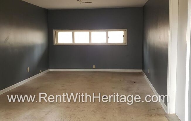 3 beds, 1 bath, $1,450