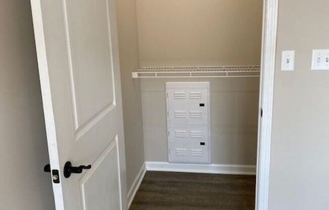 1 bed, 1 bath, 687 sqft, $775, Unit N23