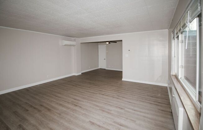 2 beds, 1 bath, 825 sqft, $1,050