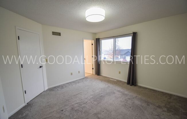 3 beds, 1.5 baths, $1,795