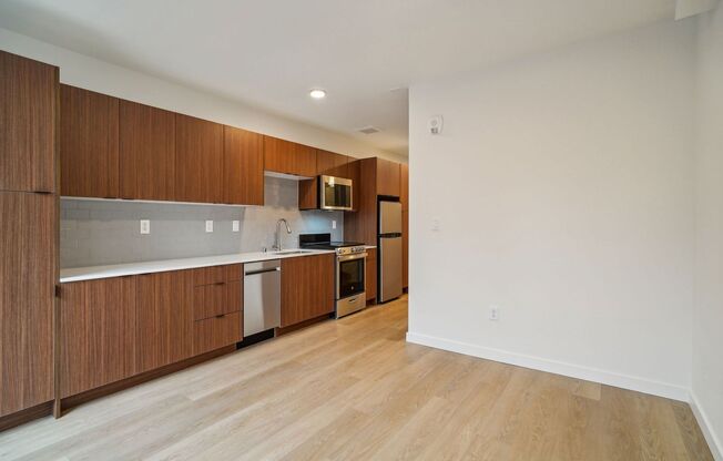 Studio, 1 bath, 260 sqft, $1,342, Unit 102