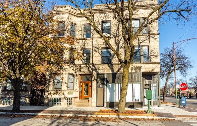 1204 Lexington