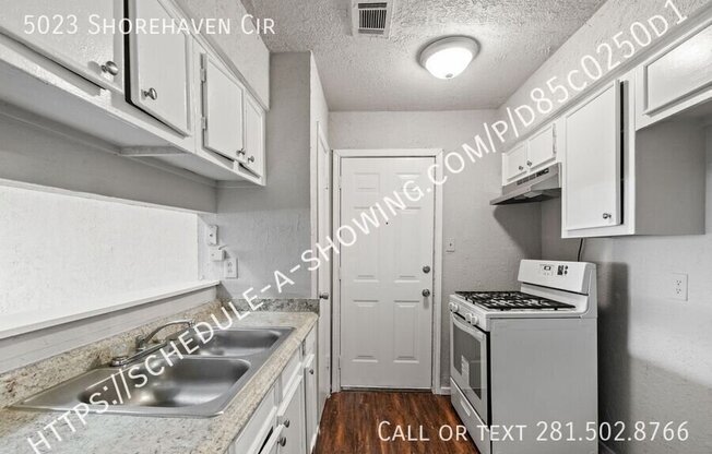 5023 SHOREHAVEN CIR