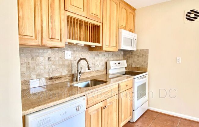 5514 CHILLUM PL