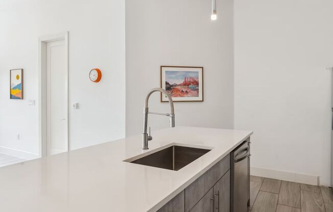 1 bed, 2 baths, $1,799, Unit 416